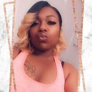 Meet your Posher, Tenesha